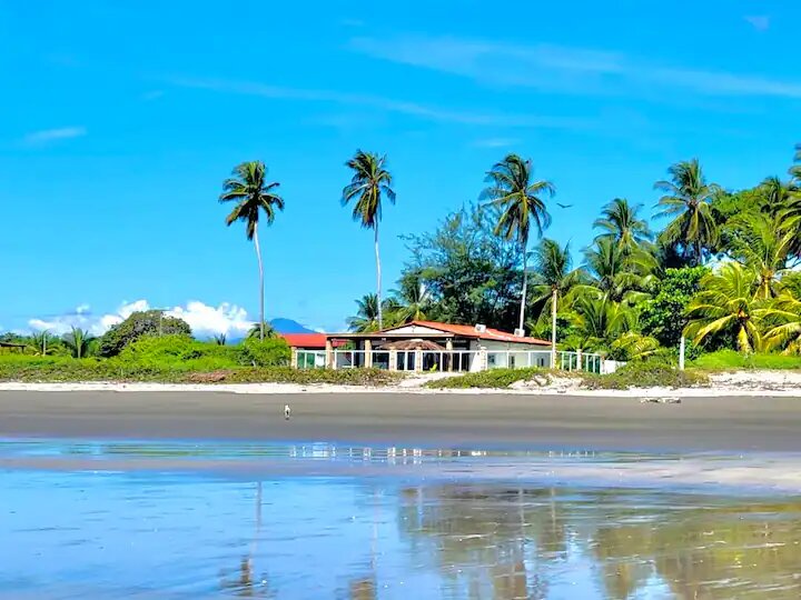 The Ultimate Guide to Visiting El Salvador Beaches